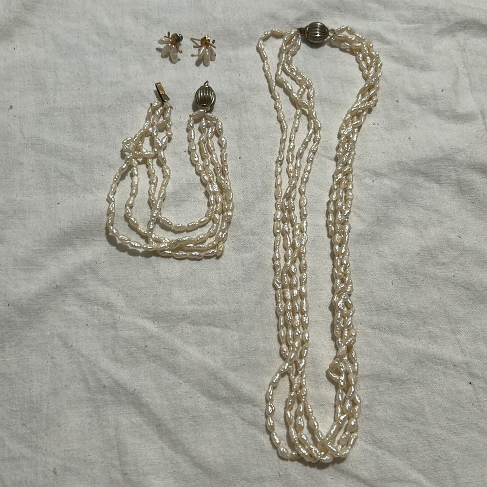 Vintage Three Piece Rice Seed Pearl Necklace, Bracelet & Pierced Earring Set.